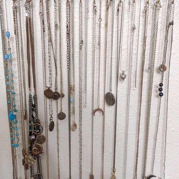 Pendant necklaces - Picture 2 of 3